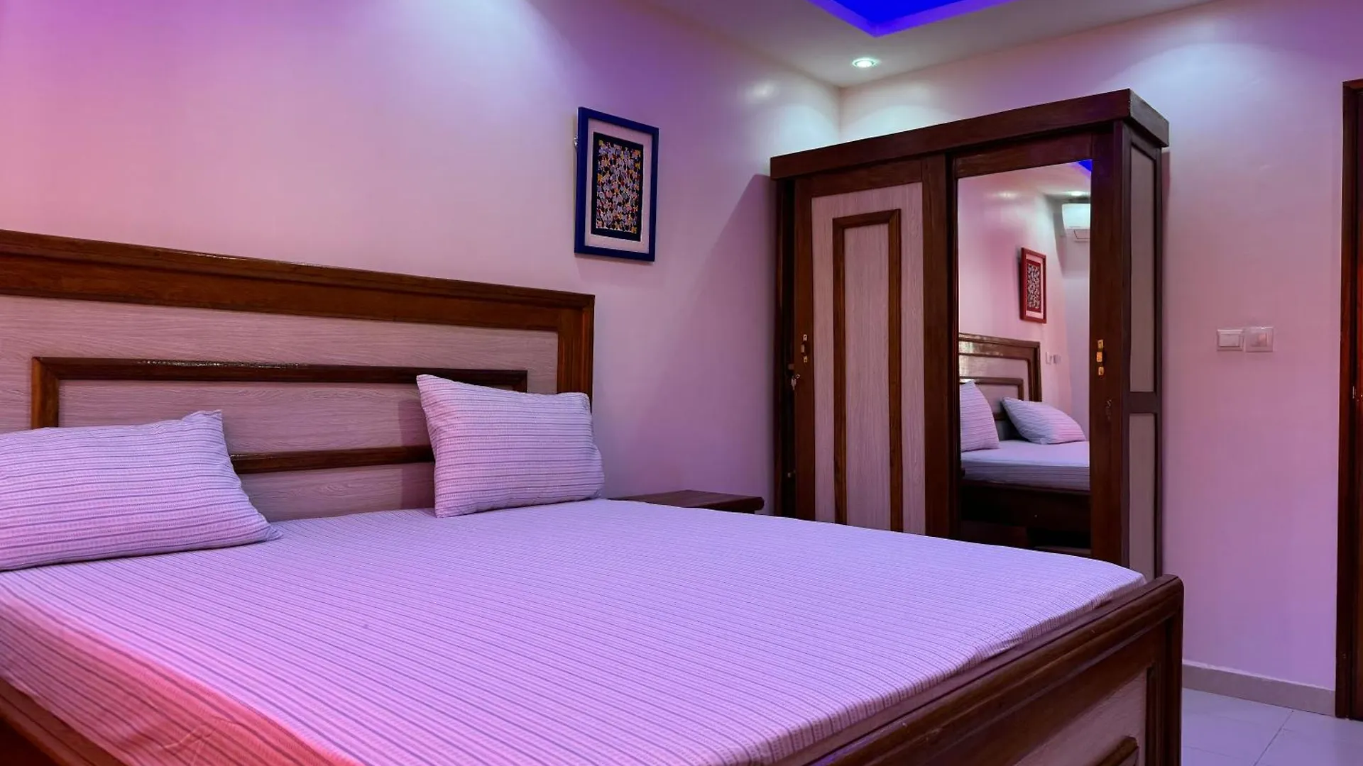 Albatros O 401 Apartment Dakar